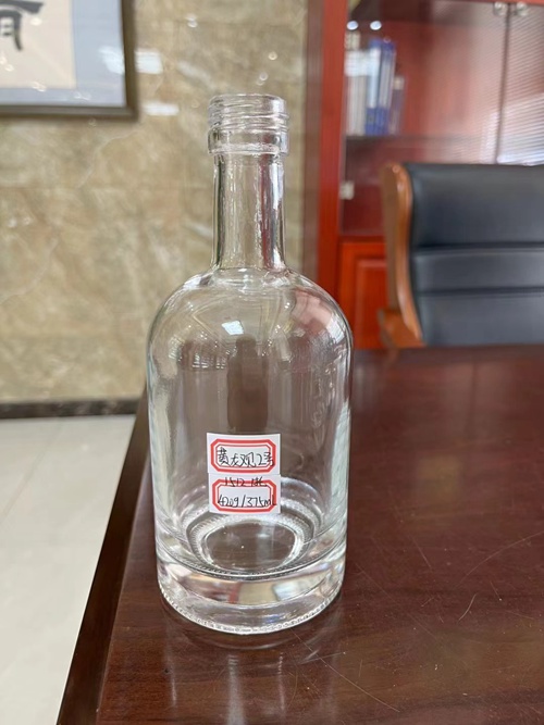 專業晶白料酒瓶